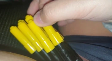컴사를 무슨 미사일 발사대 마냥 꼽아놨네