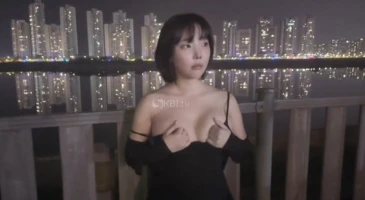 공원에서 야노하는 인경이