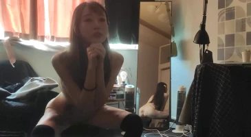 떡치기전 스쿼트로 쪼임 연습하는 20살 모델녀