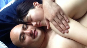 여성 부사관과 빡빡이 양키 남편의 성생활 유출 02화
