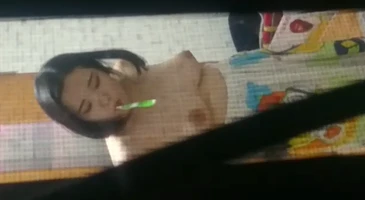클럽 놀러가기 전에 꽃단장