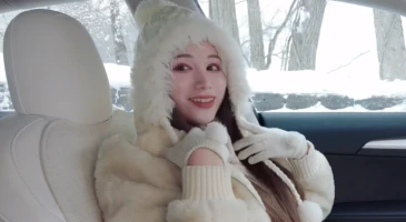 눈을 봐서 신난 나오미짱 신나서 서비스도 더 잘해주네