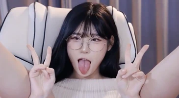고라니율 시그니처 포즈 혓바닥 아헤가오 컬렉션