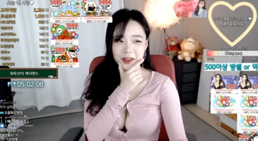 댄스타임 도중 꼭지가 그만 튀어나옴(7분경)