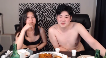 귀두 노출되서 찐으로 떡치는게 인증된 BJ 강자