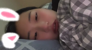 악마들의 꼬임에 넘어가 보지까지 쑤시는 전담녀 02화