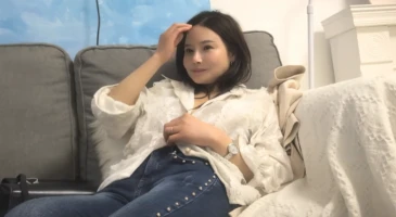 젖꼭지 새까만 아줌마한테 정력을 쏟아붓는 멸치