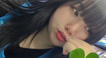 욕정이 주체가 안되는 편의점 알바중인 비떱 01화