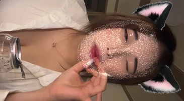 보지 헤집어서 돈버는 인스타녀 모음 1번녀 2