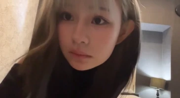 프나 이채영+트와 채영 섞어 놓은듯한 귀요미 혼자놀기