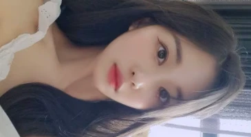 보황의 그녀 엘린 밑가슴 노출
