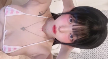 탈곡기 마냥 쮸쮸 털어대는 유디