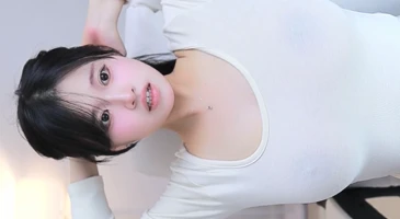 글래머 여캠 오유의 노브라 방송