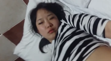 아랫배가 볼록한게 앙증맞은 꽐라 토실녀