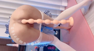 보지로는 부족해서 똥구멍 왕대물 딜도질