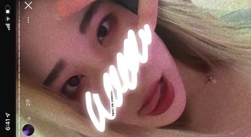 역안의 화장실에서 떡치는 금발머리 걸레년