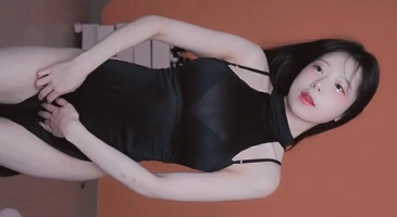 옆트임 드레스 입고서 노팬티로 춤추는 도욤