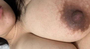 초대남에게 노콘으로 뒷치기 질싸당한 D컵여친