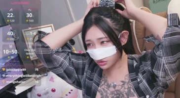 애널 딜도쇼를 선보이는 뚱섹녀