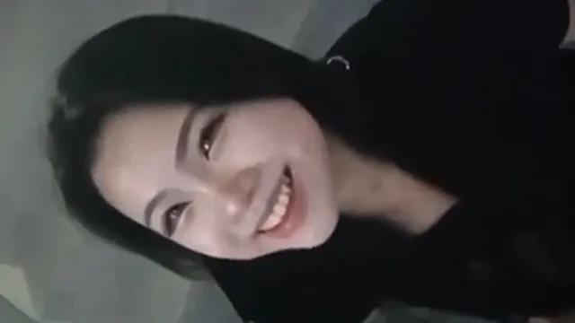 계단에서 음탕하게 노는데 사람이 지나감