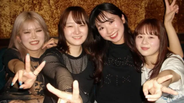 새내기 여대생의 용돈벌이 성활동