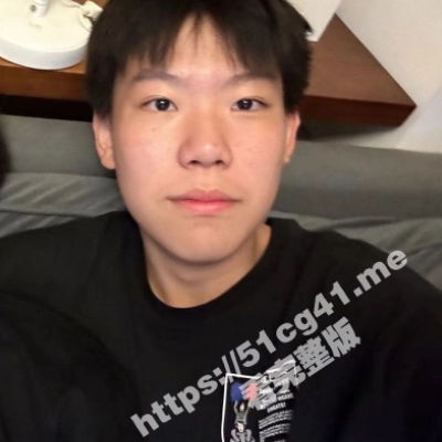 자신이 가르친 제자와 불륜을 일삼다가 적발된 여선생