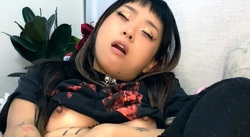 보비적거리니까 바로 젖어오는 팬티