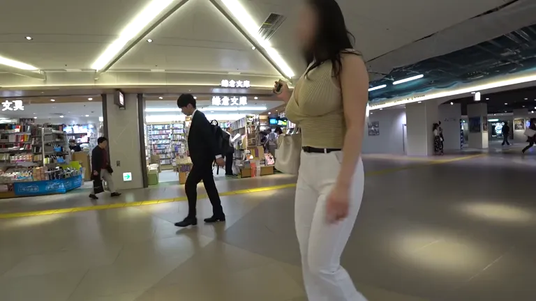왠만한 야동보다 더 꼴리는 초거유의 노브라 산책 06화