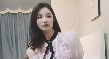 새하얀 피부의 장신조건녀