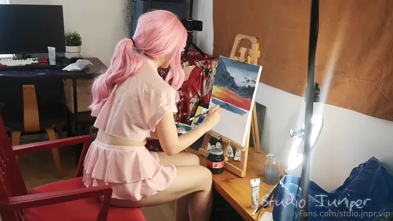 그림 그리다가 하얀물감이 없어서 보지에서 착즙