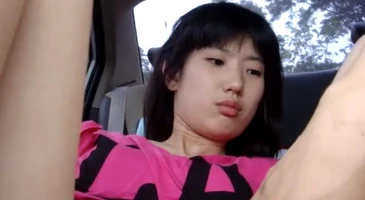 고전명작 동아대 이쁜이 차안에서 질내사정
