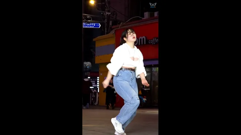 신촌 버스킹 댄스팀 제나 우륜노출
