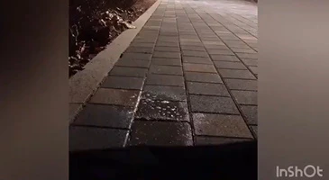 밖에서 방뇨하면서 흥분하는 이상성욕녀