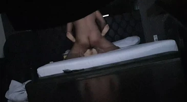 젊은남자 만나는 불륜녀