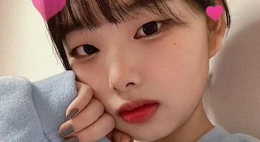 남자 공중화장실에서 자위하는 파란후드 귀요미