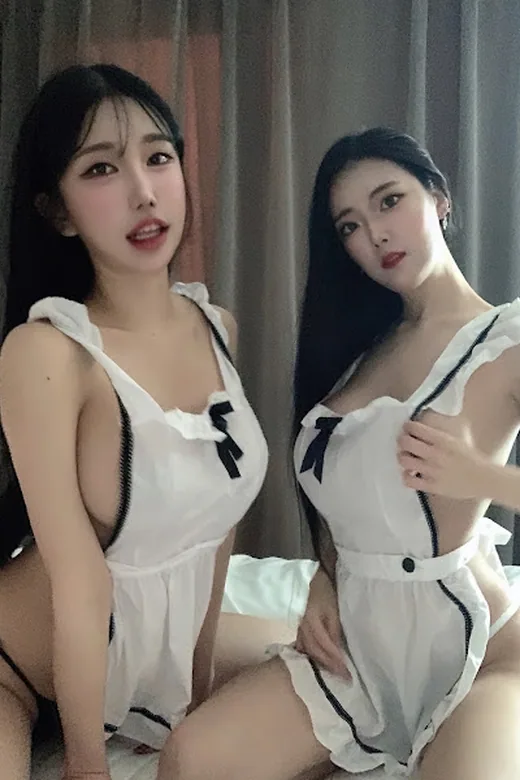 [Moon Night Snap] Mona (모나) x Yunjin You, Me, We